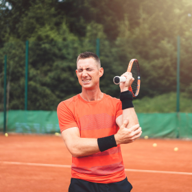Teniszkönyök gyógyítása, mely nemcsak a teniszezőket érinti - segít a Safe Laser!